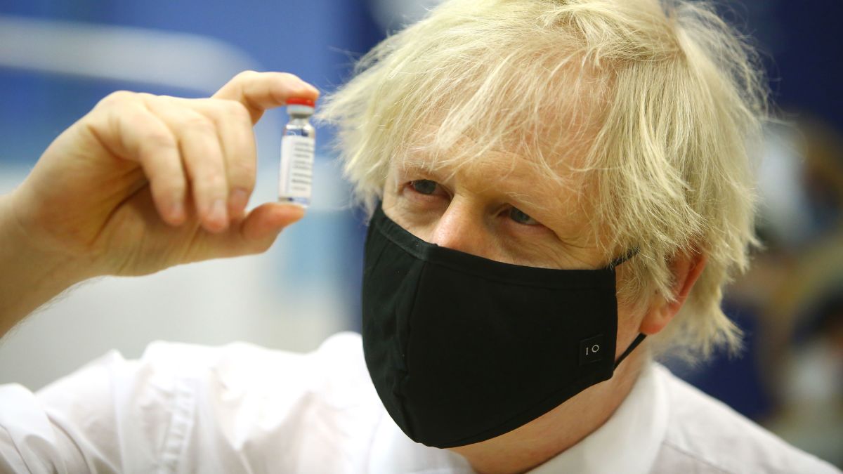 Το εμβόλιο της AstraZeneca είναι ασφαλές, διαβεβαιώνει ο βρετανός υπουργός Υγείας