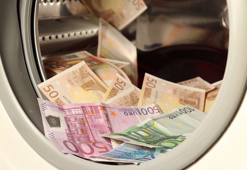 Έρευνα κόλαφος για τα "πλυντήρια" χρήματος στην Ελλάδα