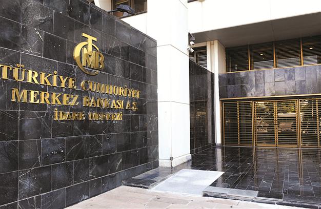 Ο Ερντογάν "ξήλώνει" και τον υποδιοικητή της κεντρικής τράπεζας