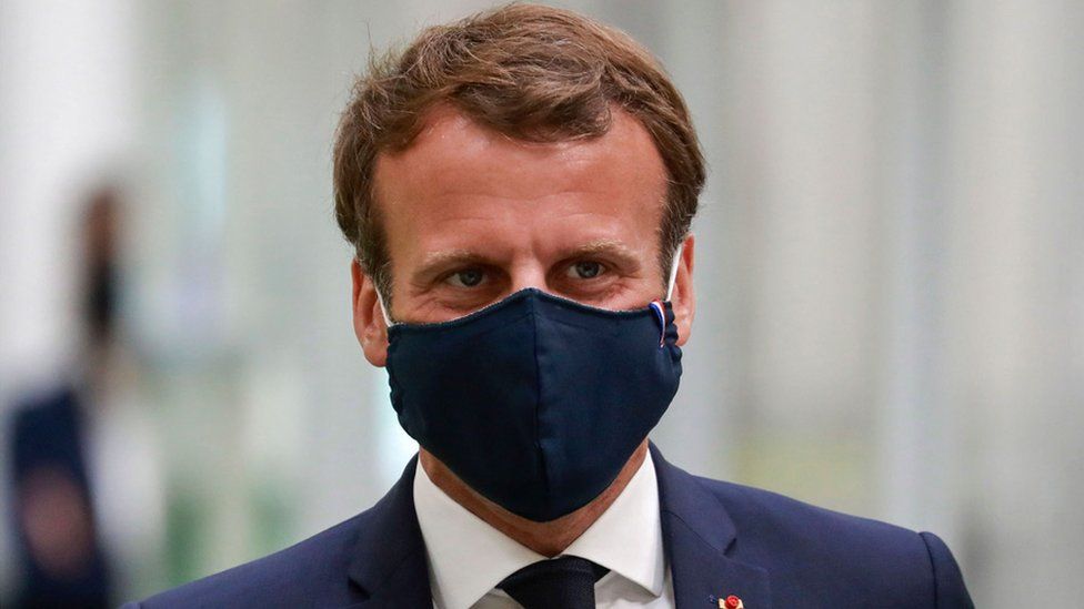 Πολιτικός σάλος στην Γαλλία. Η ακροδεξιά δείχνει τα δόντια της