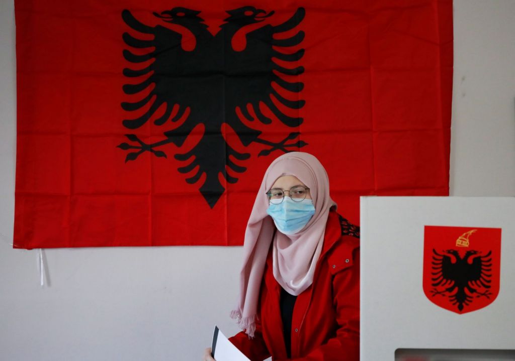 Αλβανία: Το Σοσιαλιστικό Κόμμα του Ε. Ράμα δείχνουν νικητή των εκλογών τα exit polls