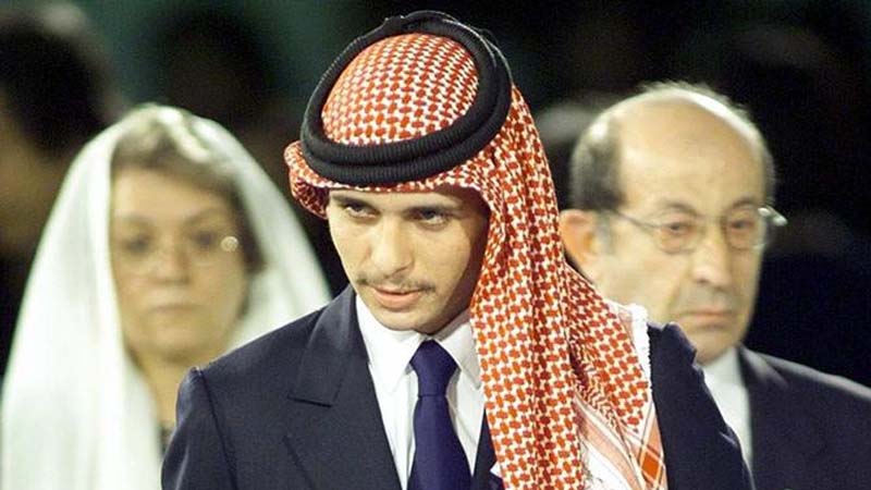 Ο ιορδανός πρίγκιπας Χάμζα αρνείται ότι έχει λάβει μέρος σε συνωμοσία κατά του βασιλιά Αμπντάλα ΙΙ