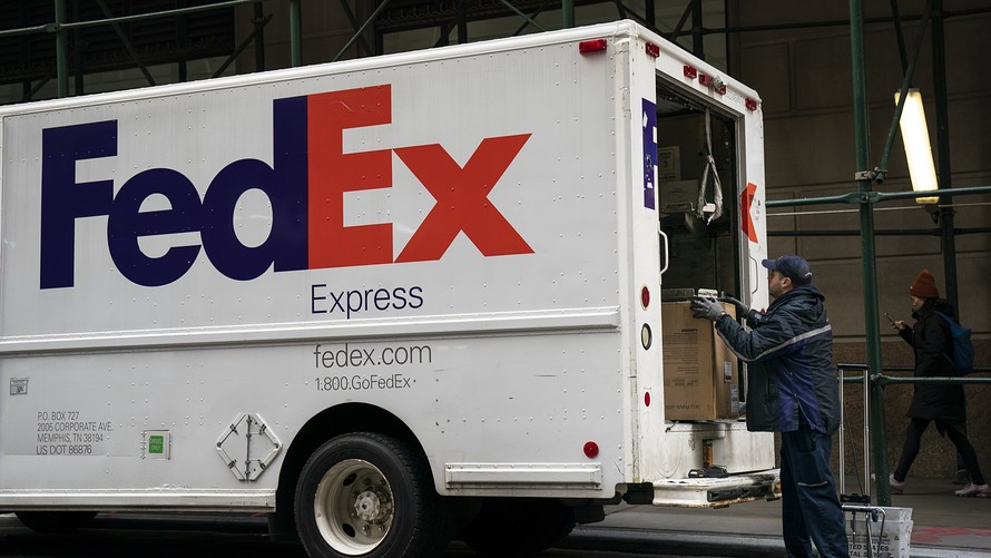 Ρατσιστικά τα κίνητρα της δολοφονικής επίθεσης στην FedEx στην Ινδιανάπολη;