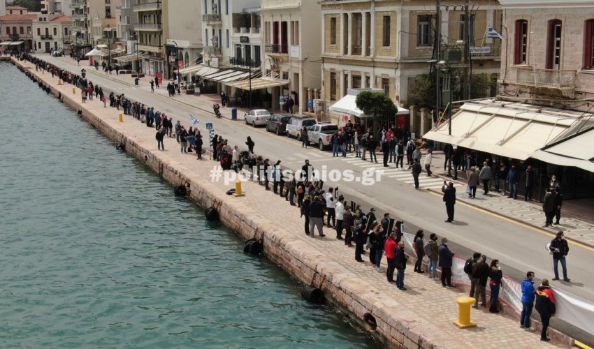 Η Χίος αντιδρά κατά της νέας προσφυγικής δομής
