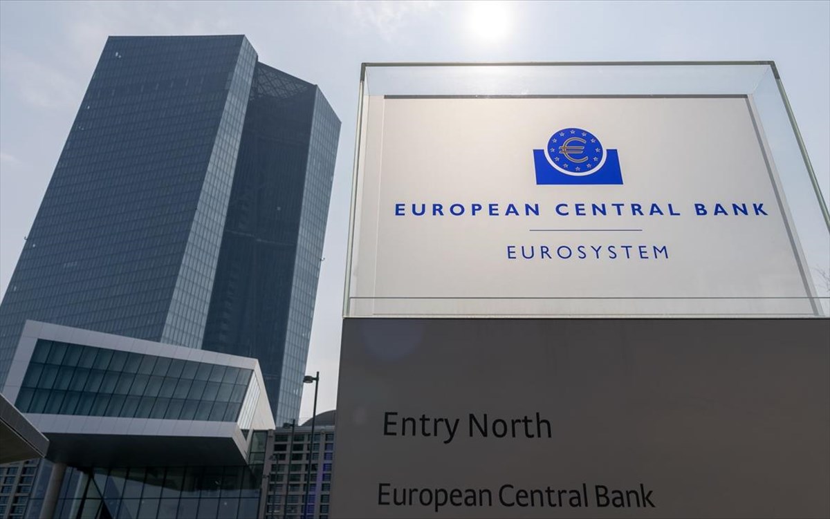 O Bαρώτσος, η ΕΚΤ και τα νέα χαρτονομίσματα