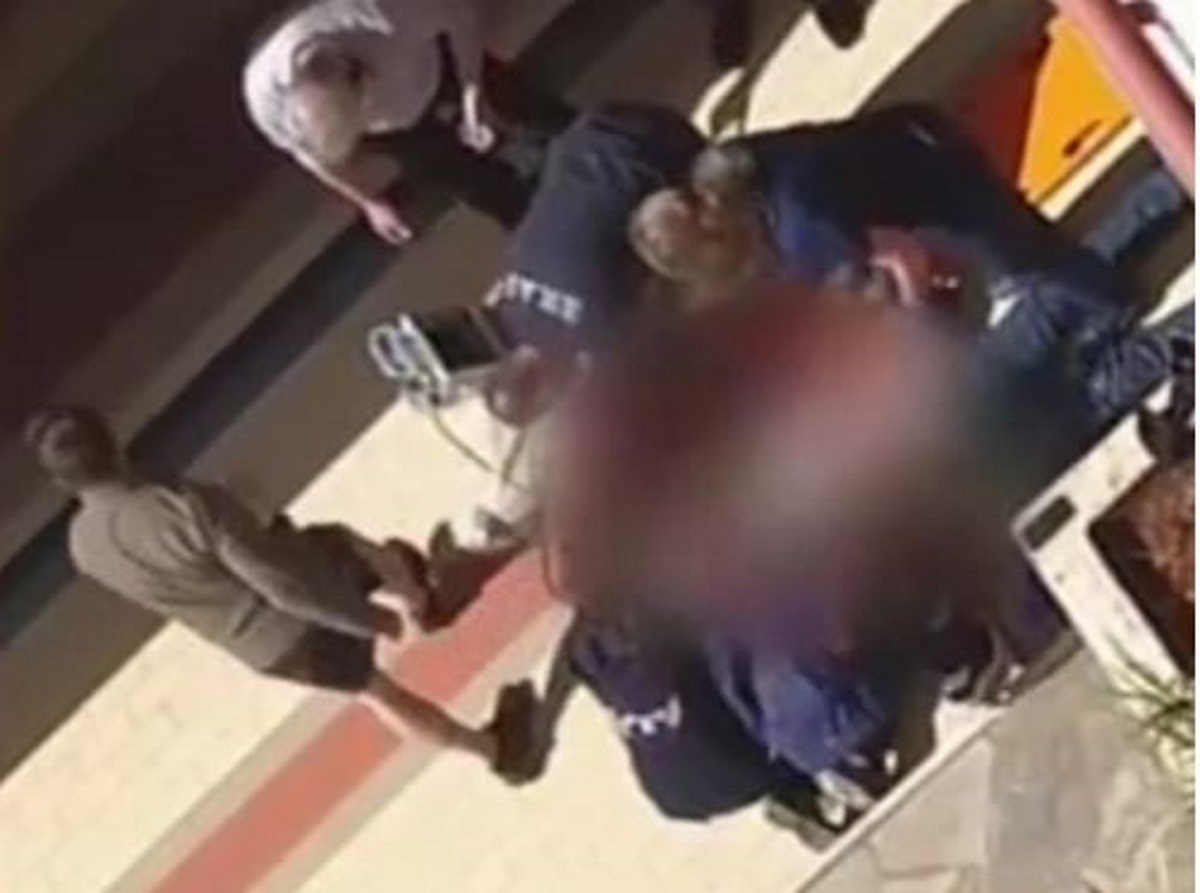 Σοκ στη Γλυφάδα: 70χρονος σκοτώθηκε πέφτοντας από τον 2ο όροφο εμπορικού κέντρου(βίντεο ντοκουμέντο)