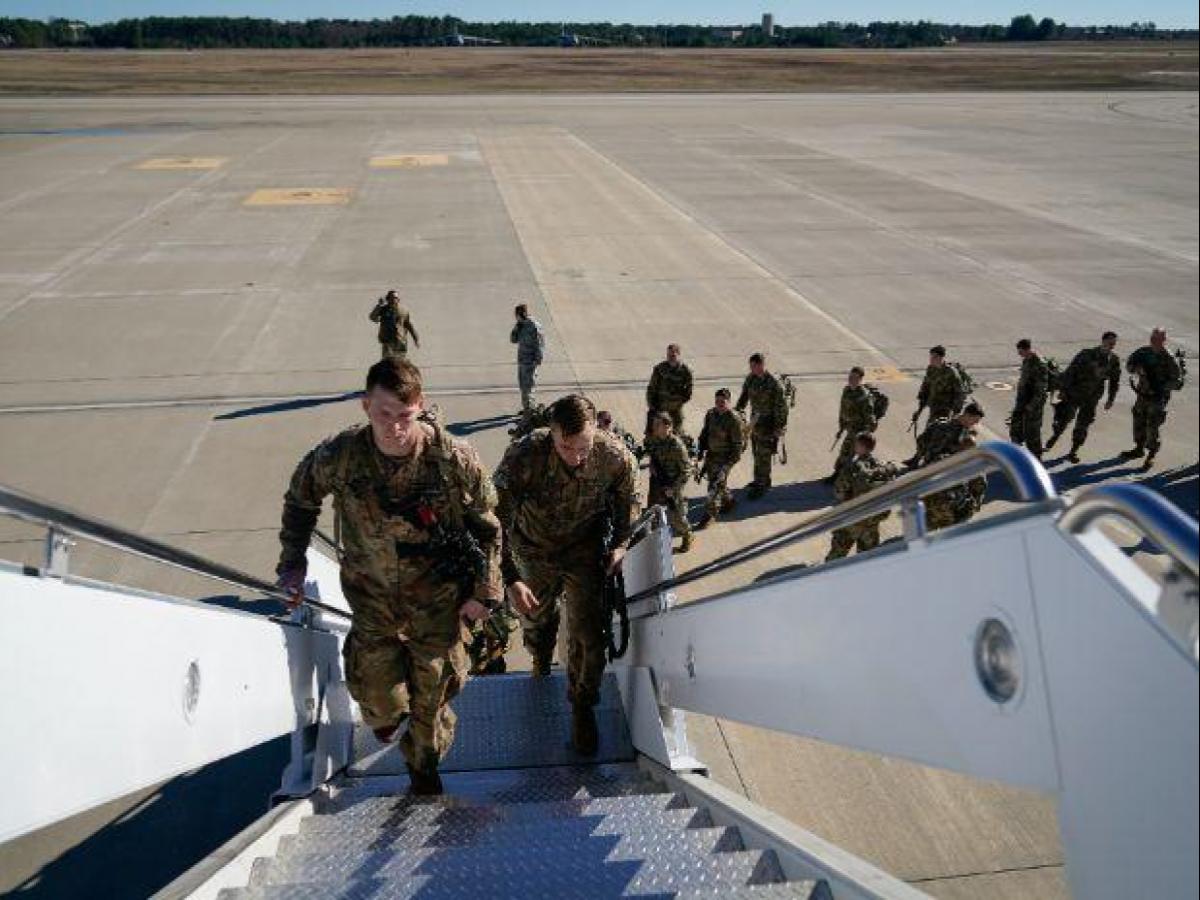 Αμερικανοί στρατιωτικοί διοικητές στο Αφγανιστάν  ζητούν  αεροπλανοφόρο, ώστε να προστατευτούν οι στρατιώτες  κατά την αποχώρησή τους