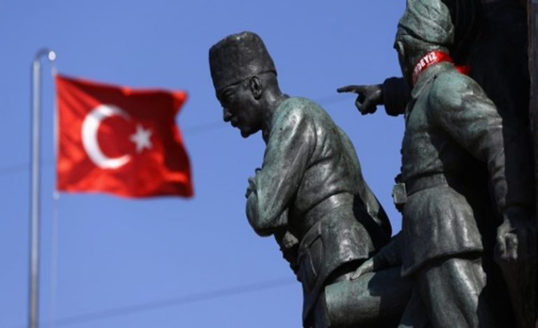 Τουρκία: Συλλήψεις 10 ναυάρχων μετά την αντίθεσή τους στα σχέδια Ερντογάν