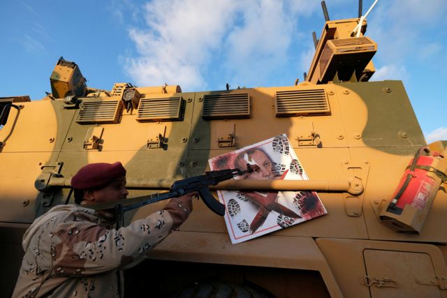 Ο Αμερικανός υφ. Εξωτερικών ζητά την αποχώρηση όλων των ξένων δυνάμεων από τη Λιβύη
