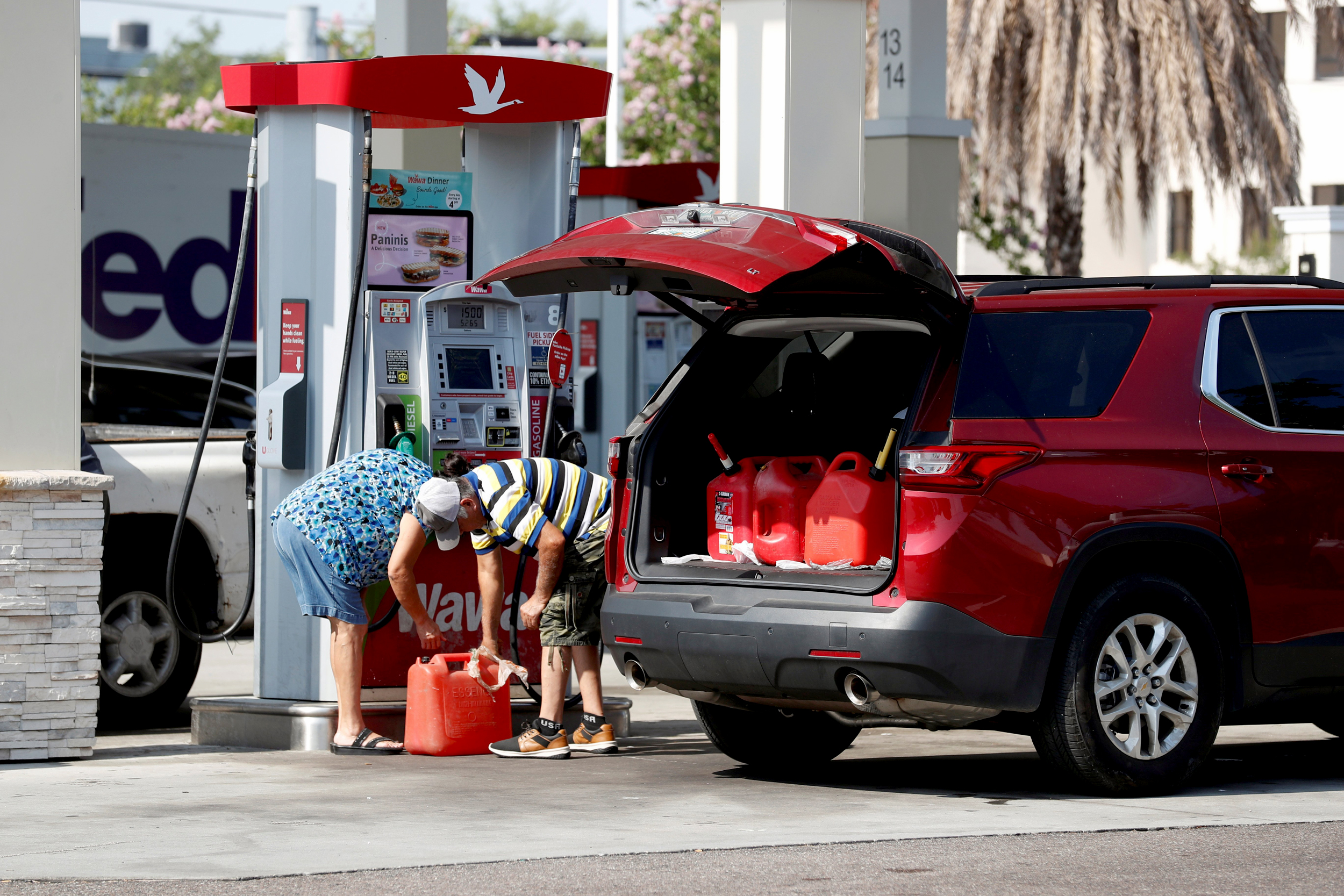 Μπάιντεν: Ο εφοδιασμός με καύσιμα θα επιστρέψει σε ομαλό επίπεδο από το Σαββατοκύριακο