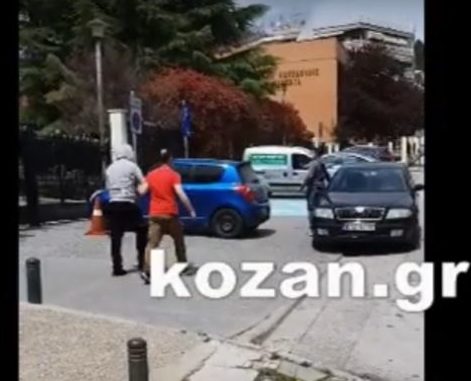 Θρίλερ στην Κοζάνη με τον θάνατο 53χρονου - Κάλεσαν το ΕΚΑΒ και είπαν πως λιποθύμησε ενώ είχε μαχαιρωθεί(φωτό -βίντεο)