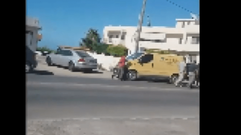 Κρήτη: Βγήκαν τα τσεκούρια στη μέση του δρόμου! (βίντεο)