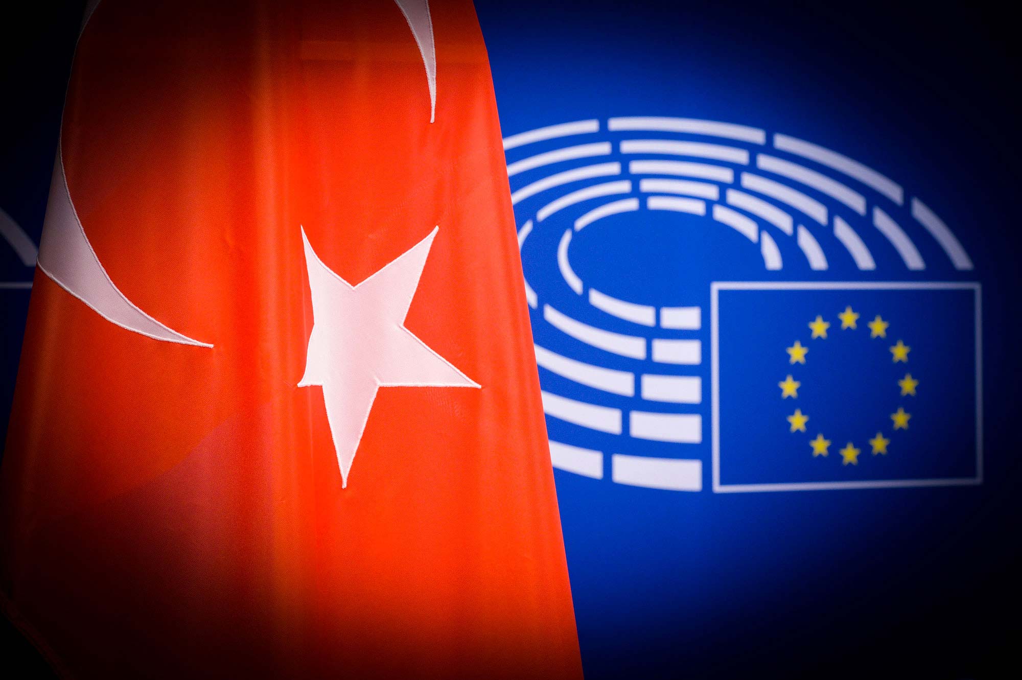 Ευρωπαϊκό χαστούκι για την Τουρκία: Παύση ενταξιακών διαπραγματεύσεων αν δεν βελτιωθεί η κατάσταση