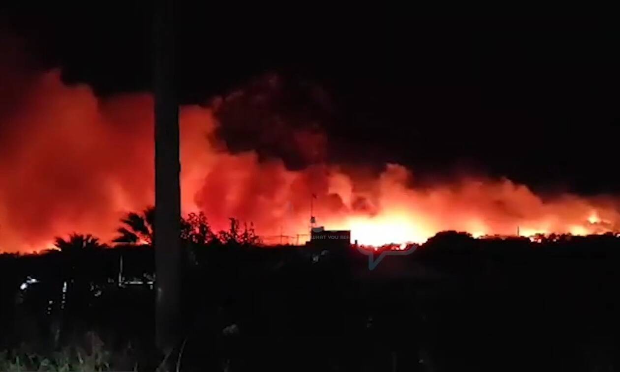 Φωτιά στο Σχίνο Λουτρακίου: Εκκενώνονται συνεχώς χωριά - Ενισχύονται οι δυνάμεις [βίντεο]