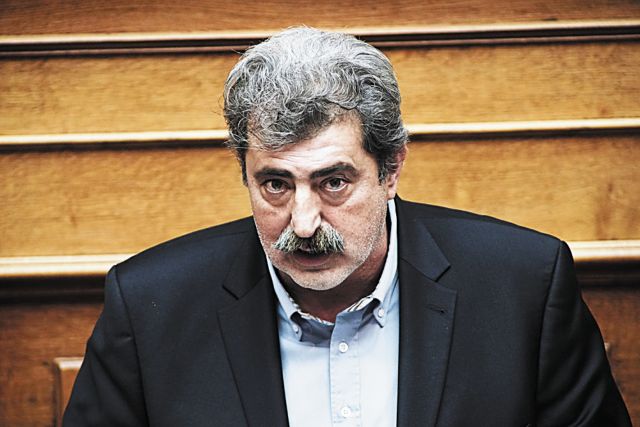 Ο Πολάκης τα βάζει με την επιτροπή λοιμωξιολόγων: Είστε συνειδητοί εγκληματίες
