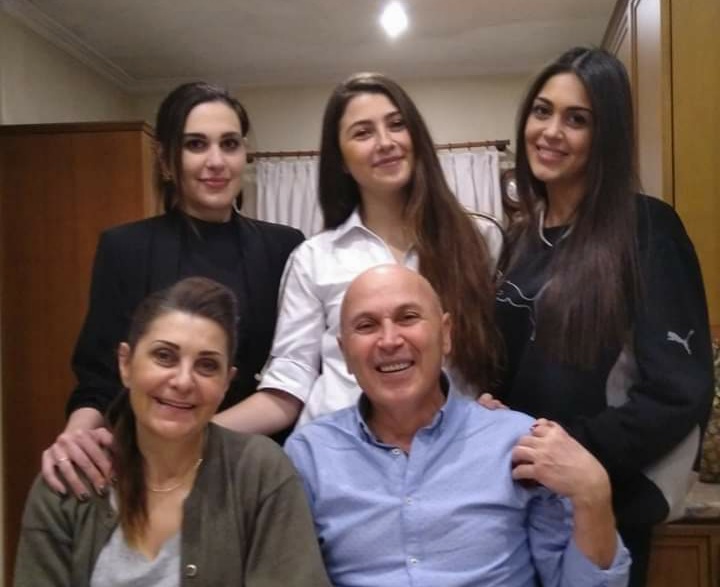 Οδοντίατρος Νίκος Σιδηρόπουλος: Πολυτεχνίτης με μια ανοιχτή αγκαλιά για όλους