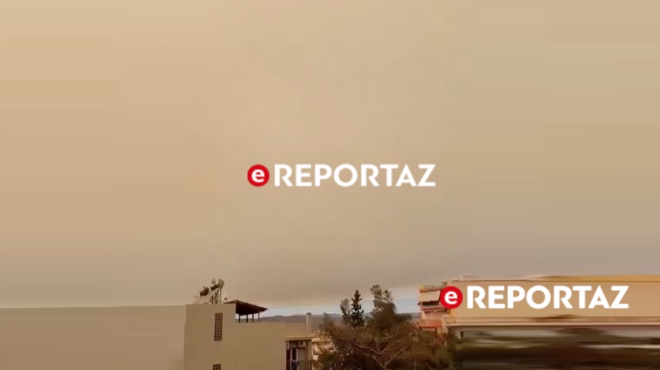 Βίντεο: "Βρέχει" στάχτη στον Ασπρόπυργο από τη μεγάλη φωτιά στον Σχίνο