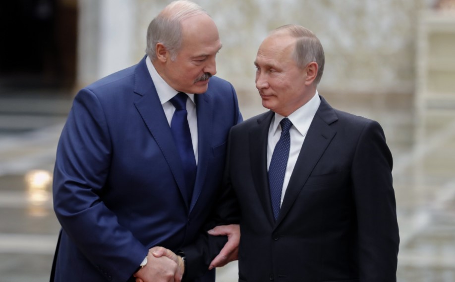 Moscow Times: Οι θυελλώδεις σχέσεις Πούτιν - Λουκασένκο