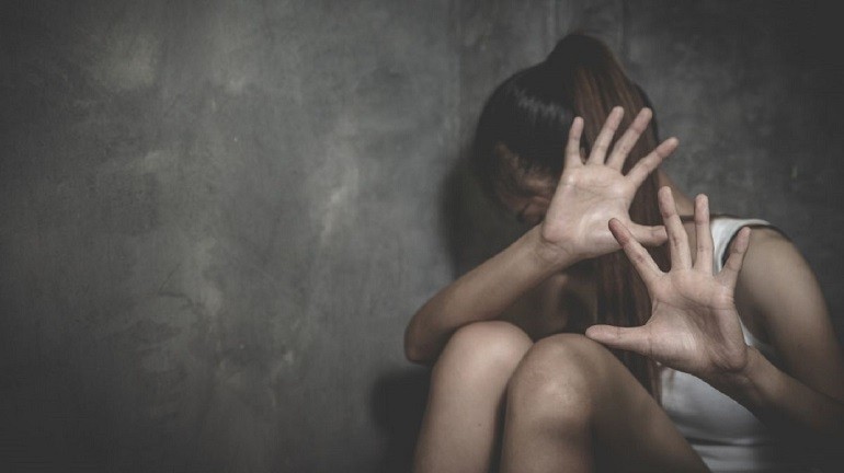 Γλυκά Νερά: Επίθεση σοκ σε 17χρονη – Την έπιασε από πίσω και τη θώπευσε