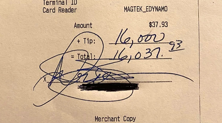 Απίστευτο: Πελάτης εστιατορίου άφησε φιλοδώρημα 16.000 δολάρια για λογαριασμό 38 δολαρίων! (βίντεο)