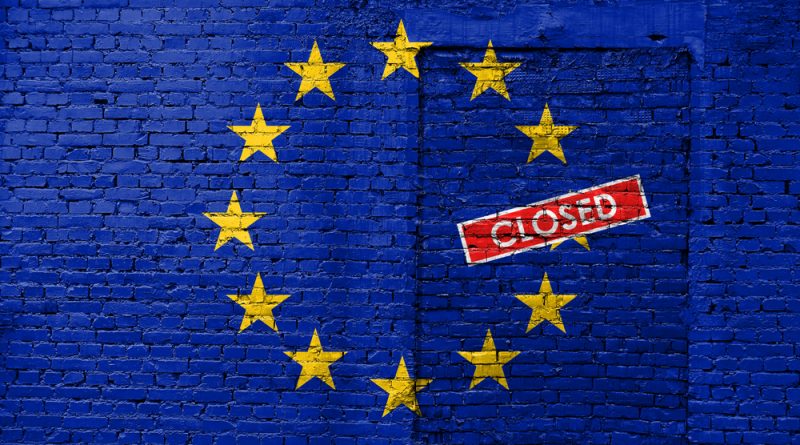 H Μέρκελ θέλει να κλείσει όλα τα σύνορα της ΕΕ για τους ταξιδιώτες από τη Βρετανία