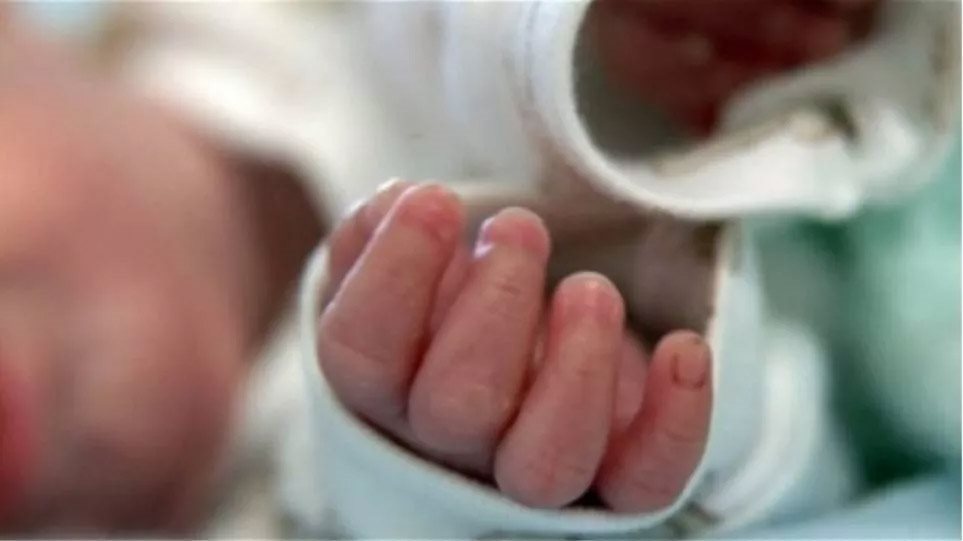 Κορωνοϊός: Τέσσερα περιστατικά εμβρυϊκού θανάτου στη χώρα μας μετά από λοίμωξη COVID-19 της εγκύου