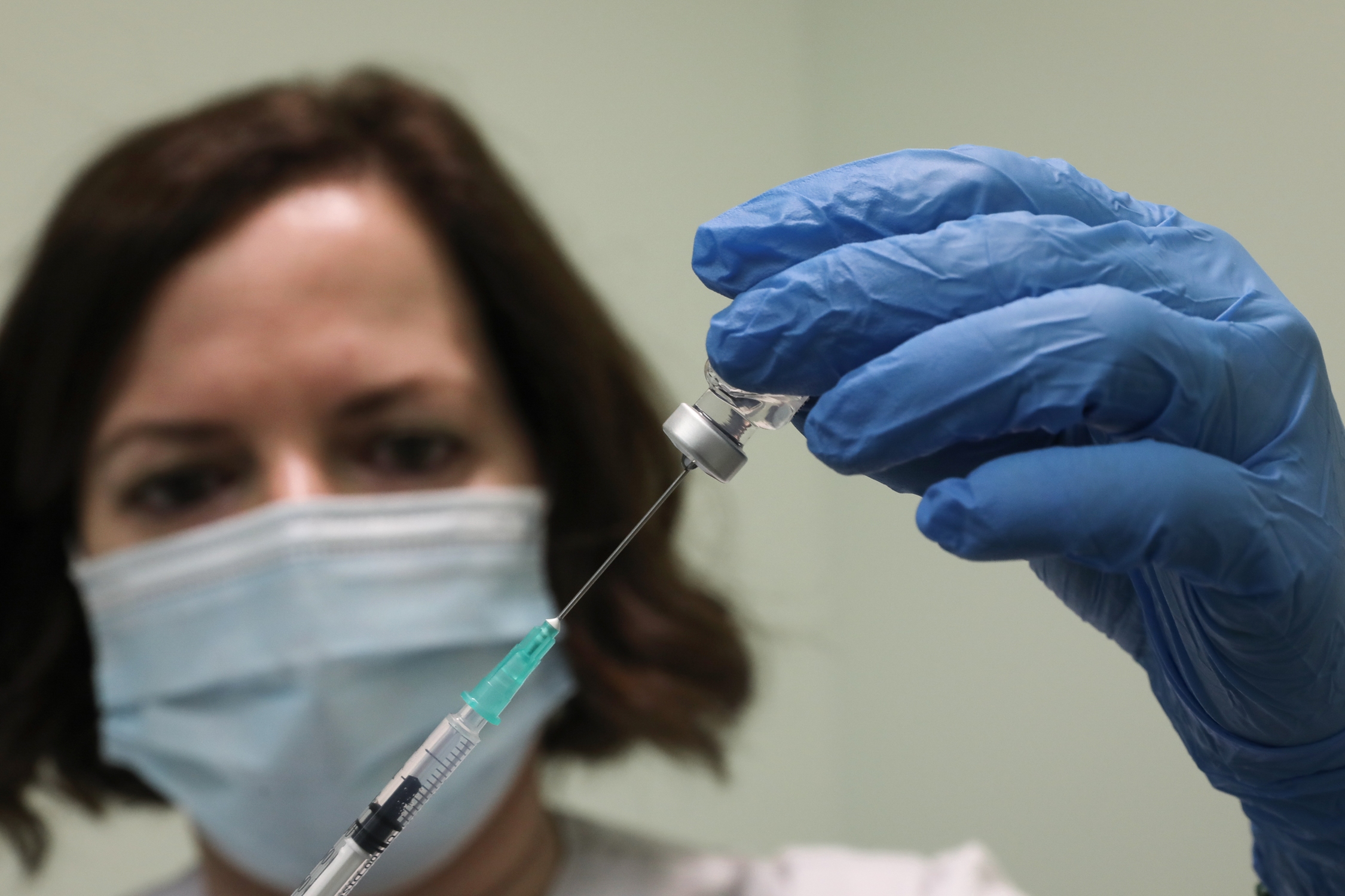 Μέχρι 5 φορές μικρότερη αποτελεσματικότητα στη μετάλλαξη Δέλτα από τα εμβόλια
