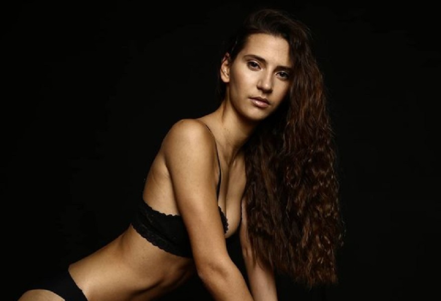 Η Μαρία Μιχαλοπούλου topless (Φώτο)