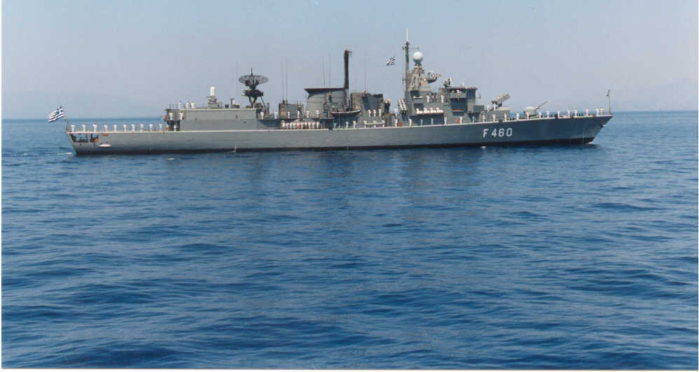 Συναγερμός στο Πολεμικό Ναυτικό - Συρροή κρουσμάτων σε φρεγάτα