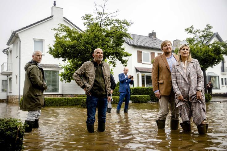 Πλημμύρες και στην Ολλανδία. Οι αρχές καλούν τους κατοίκους να εγκαταλείψουν τα σπίτια τους