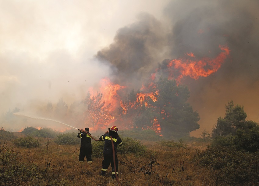 Κέρκυρα: Σε εξέλιξη η πυρκαγιά στην περιοχή Κουραμαδίτικα - Μήνυμα από το 112 για προληπτική απομάκρυνση των κατοίκων του οικισμού Βασιλικά