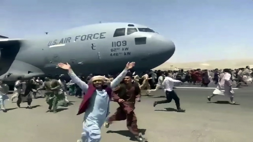 Αφγανιστάν: Σε χρήση ξανά ο διάδρομος του αεροδρομίου της  Καμπούλ