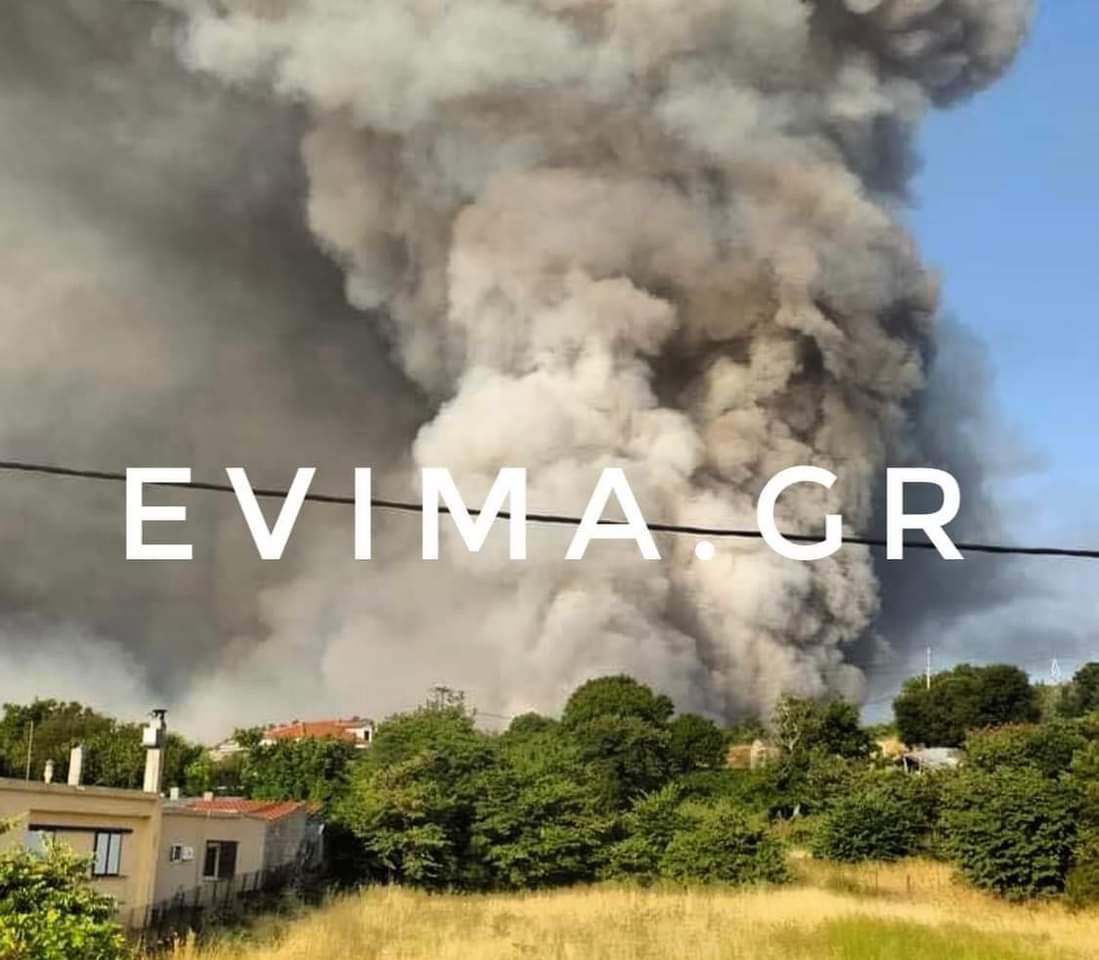Ολοκαύτωμα στην Εύβοια - Εκκενώνεται η Αγία Άννα - "Η φωτιά θα σταματήσει στο Αιγαίο" λέει ο Δήμαρχος Μαντουδίου