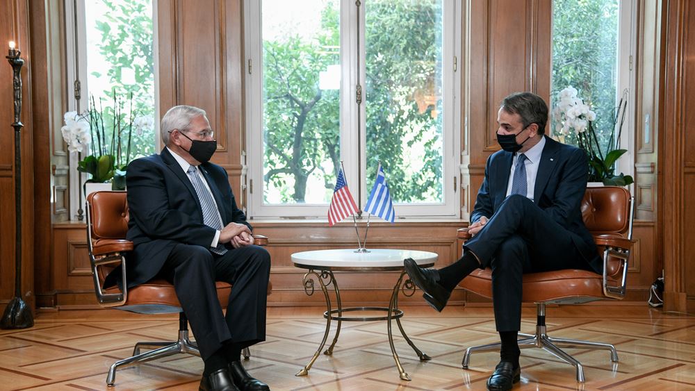 Eμβάθυνση των σχέσεων Ελλάδας και ΗΠΑ στη συνάντηση Μητσοτάκη - Μενέντεζ