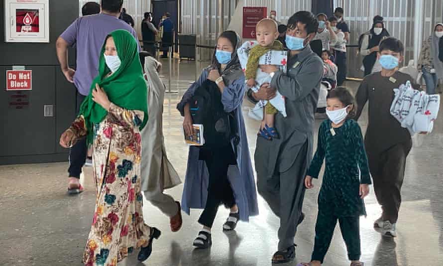 ΗΠΑ: Διακόπηκαν προσωρινά οι αφίξεις Αφγανών προσφύγων - Εντοπίστηκαν κρούσματα ιλαράς