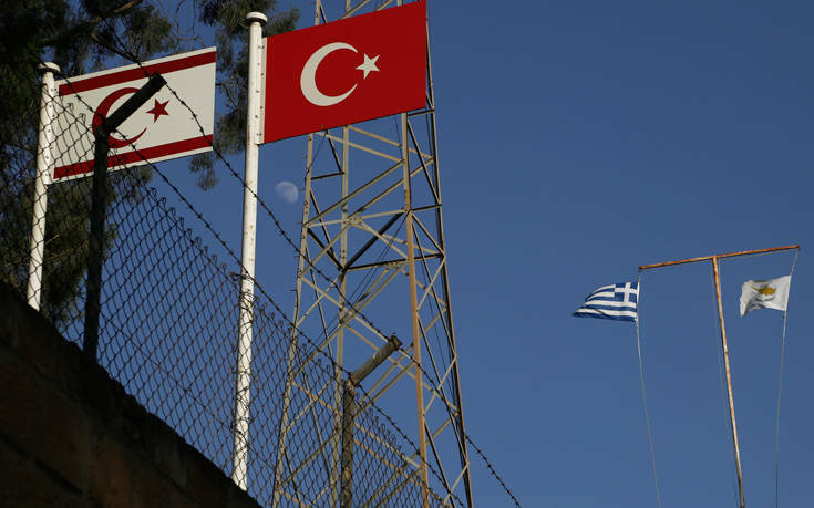 Επιμένει για τα δύο κράτη στην Κύπρο ο Τατάρ