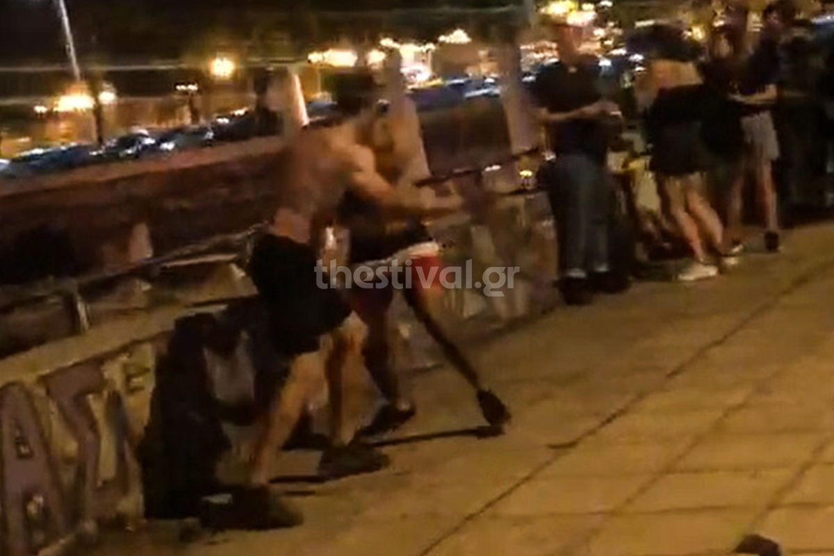 Βίντεο σοκ: Η στιγμή της δολοφονίας του 24χρονου Αλγερινού στη Θεσσαλονίκη (σκληρές εικόνες)