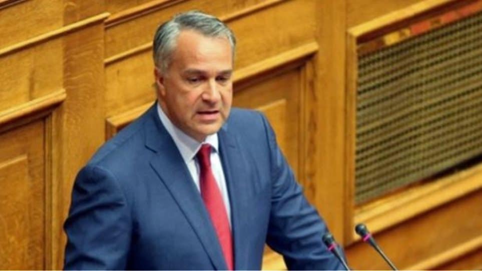 ομόφυλων