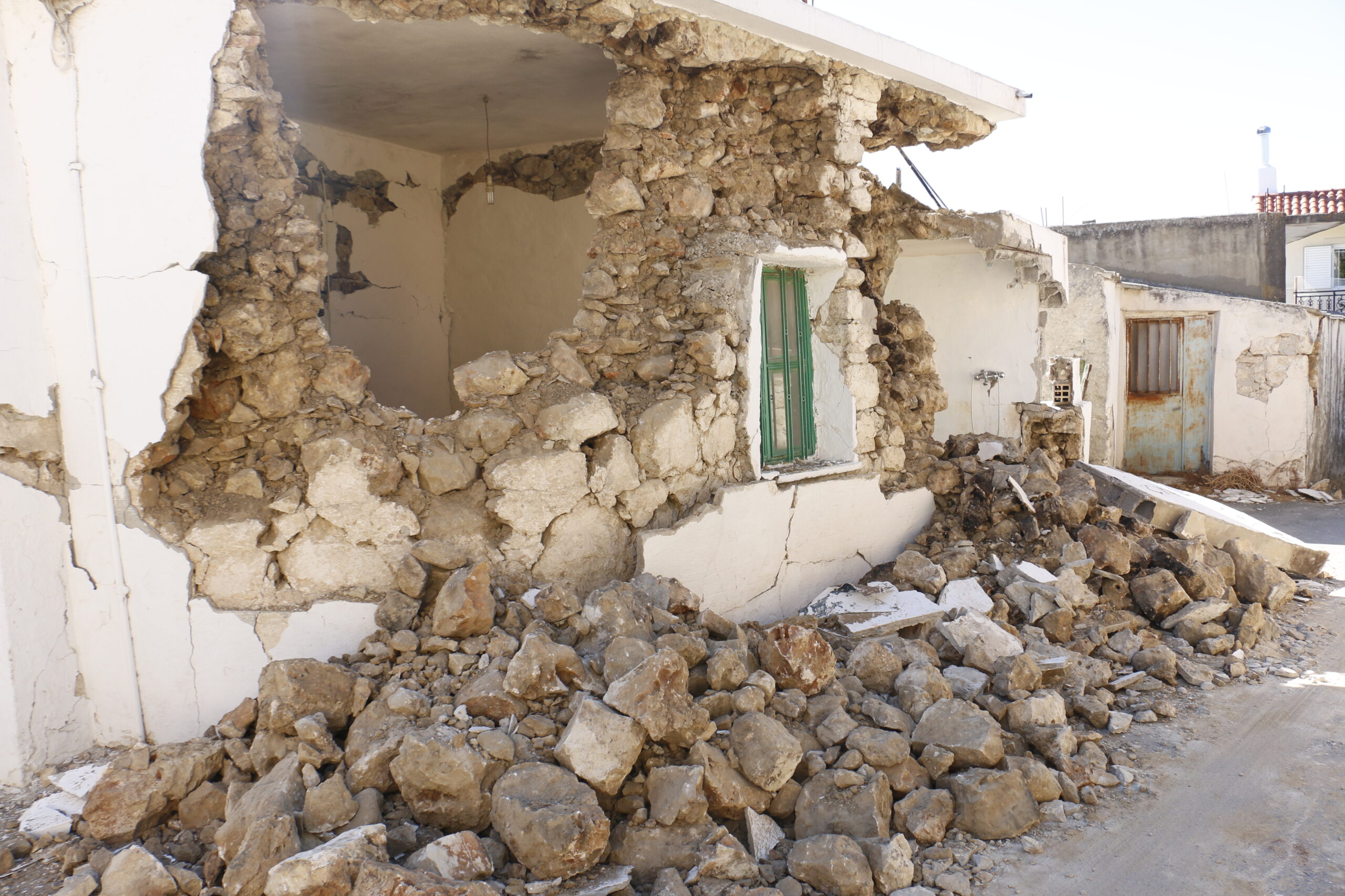772 σπίτια μη κατοικήσιμα από τον σεισμό στην Κρήτη σε σύνολο 995 που ελέγχθηκαν
