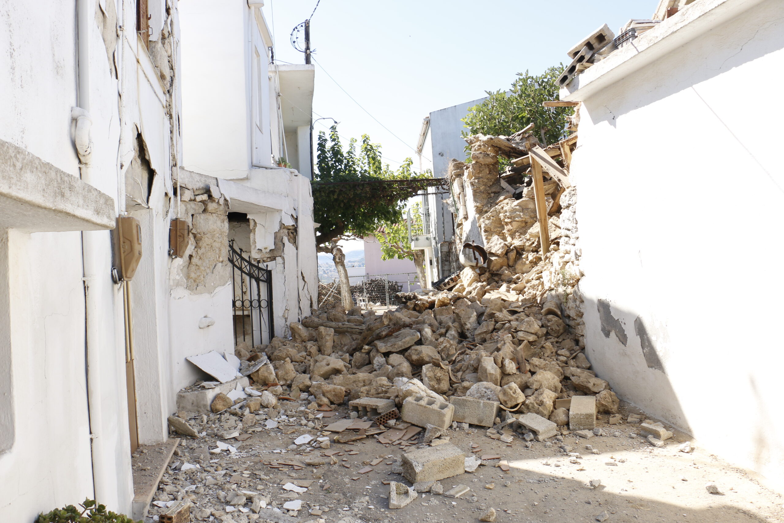 Σεισμόπληκτες περιοχές - Κρήτη: Άρχισε η καταβολή των αποζημιώσεων - Περίπου 5,5 εκατ. ευρώ καταβλήθηκαν σε 414 δικαιούχους