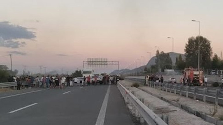 Πάτρα: Ρομά επιτέθηκαν στο αυτοκίνητο του αστυνομικού διευθυντή Αχαΐας