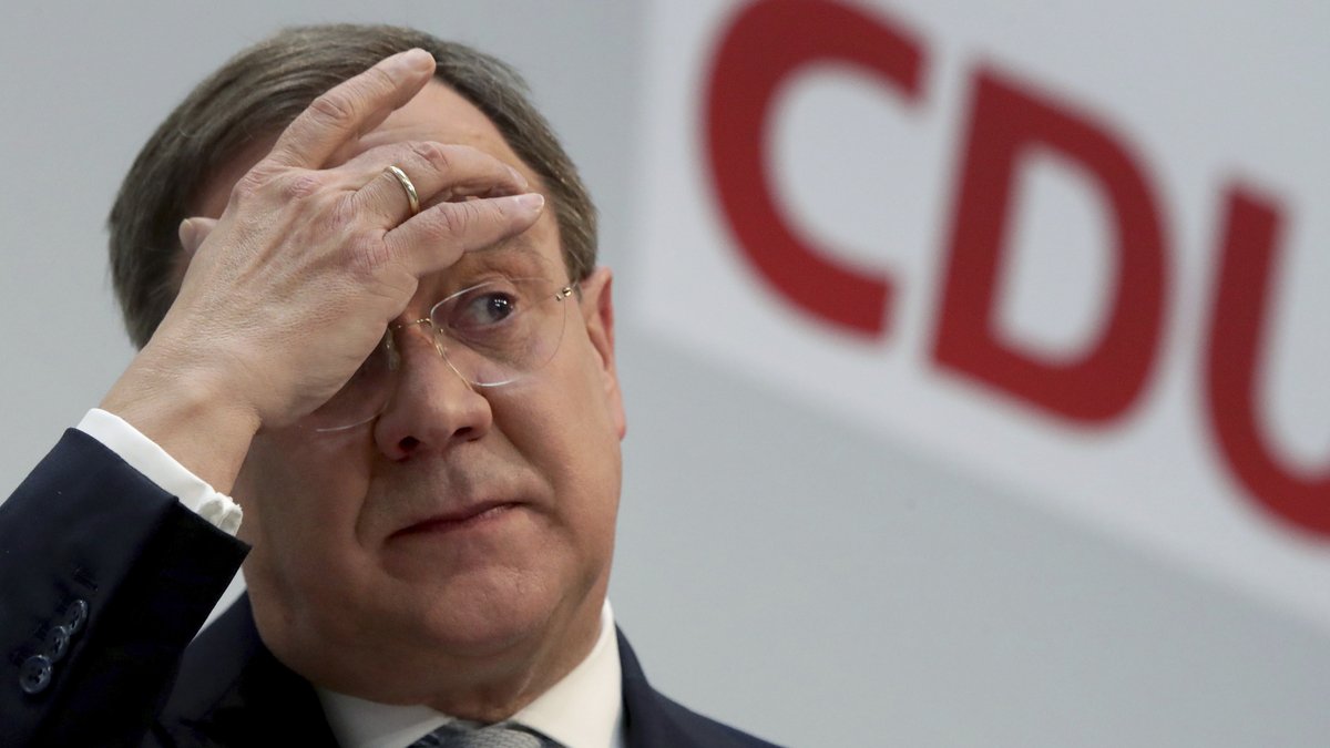 Γερμανία: Ο Άρμιν Λάσετ δήλωσε διατεθειμένος να παραιτηθεί από την ηγεσία του CDU
