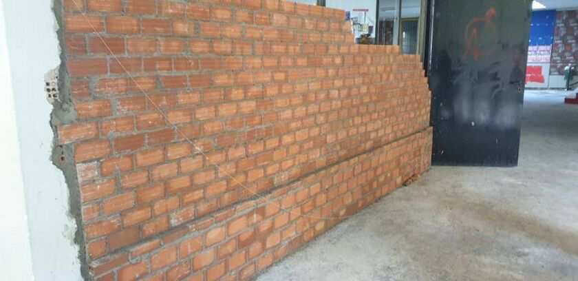 Μετσόβιο Πολυτεχνείο: "Πήγαν να χτίσουν τοίχο με τούβλα με τον "τσαμπουκά”