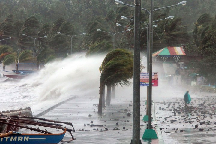 Τυφώνας σάρωσε το αρχιπέλαγος των Φιλιππίνων