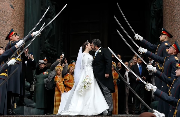 Ο πρώτος βασιλικός γάμος στη Ρωσία μετά από έναν αιώνα με απόγονο των Ρομανόφ