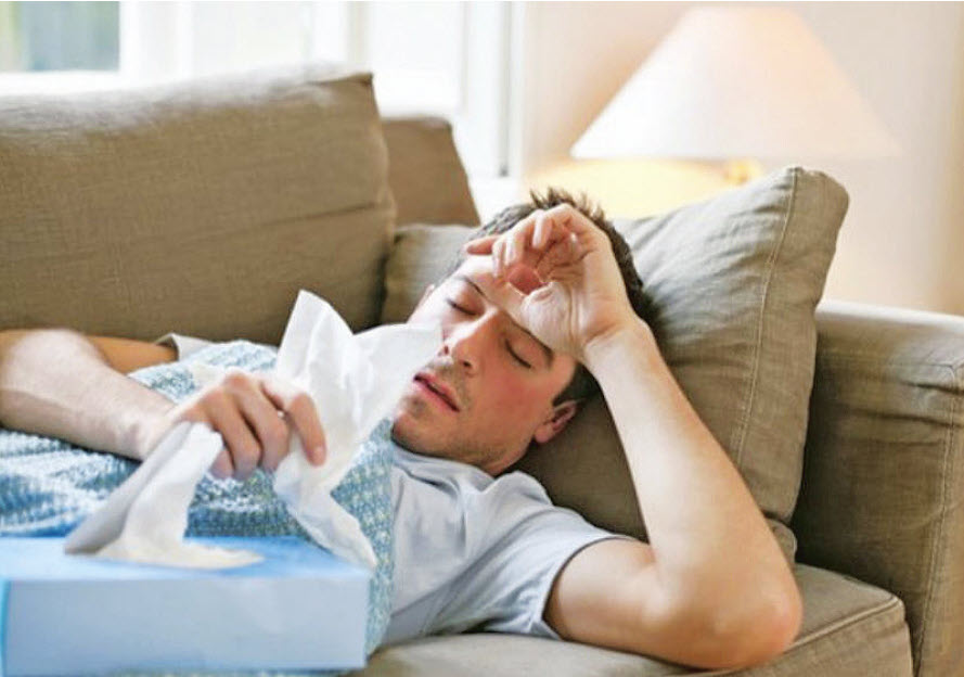 Προσοχή: «Βαρύ» χειμώνα με γρίπη, RSV και κορονοϊό περιμένουν οι ειδικοί – Η προειδοποίηση