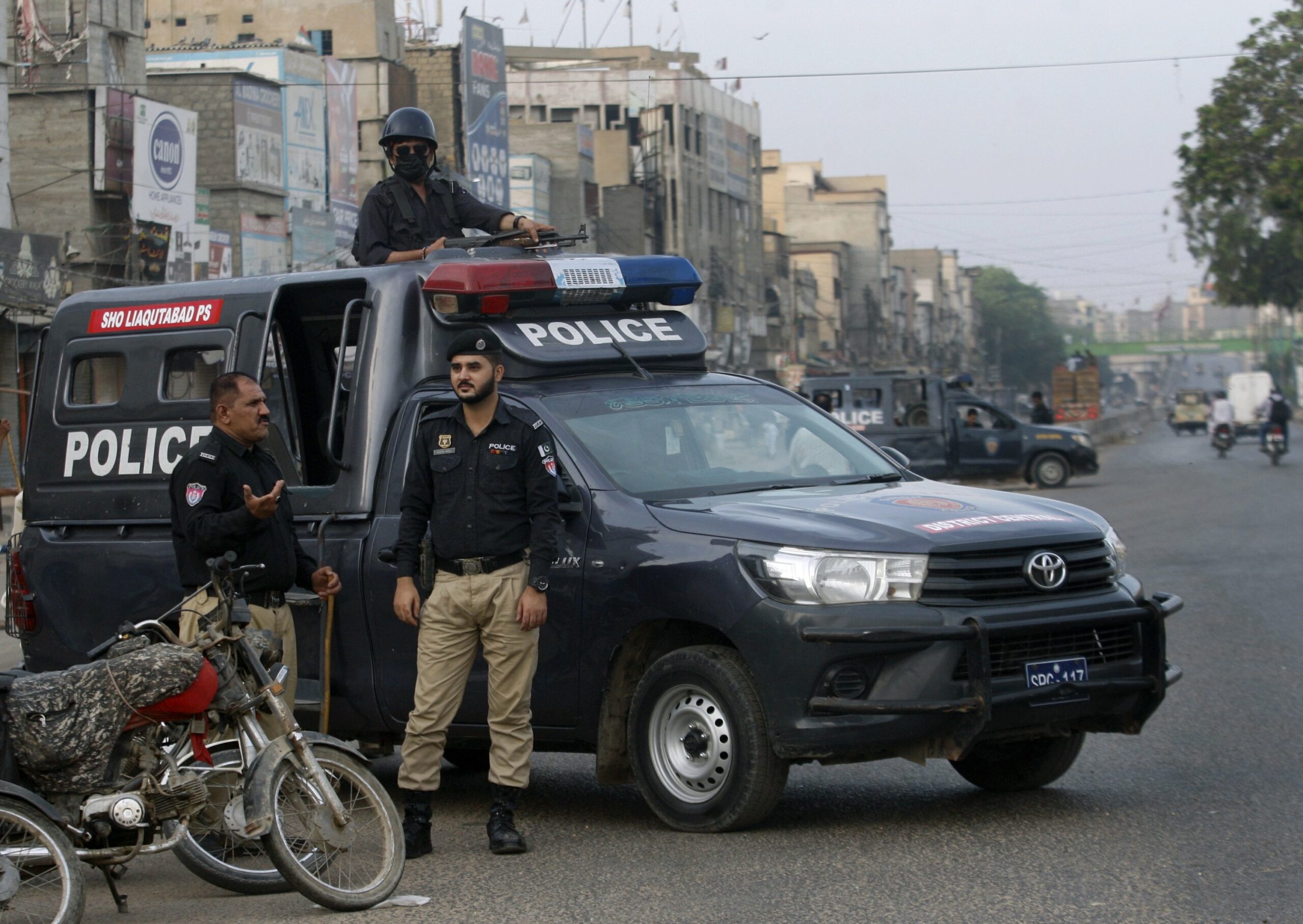 Πακιστάν: Δύο αστυνομικοί νεκροί και έξι τραυματίες από επιθέσεις στα βόρεια της χώρας, κοντά στο Αφγανιστάν