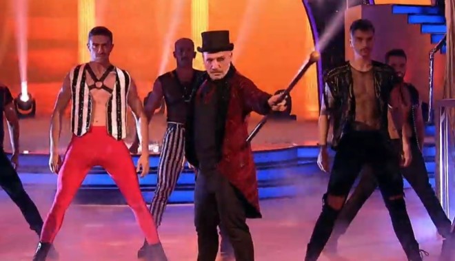 DWTS: Ο Νίκος Μουτσινάς έκλεψε τις εντυπώσεις με τον χορό του! (Βίντεο)
