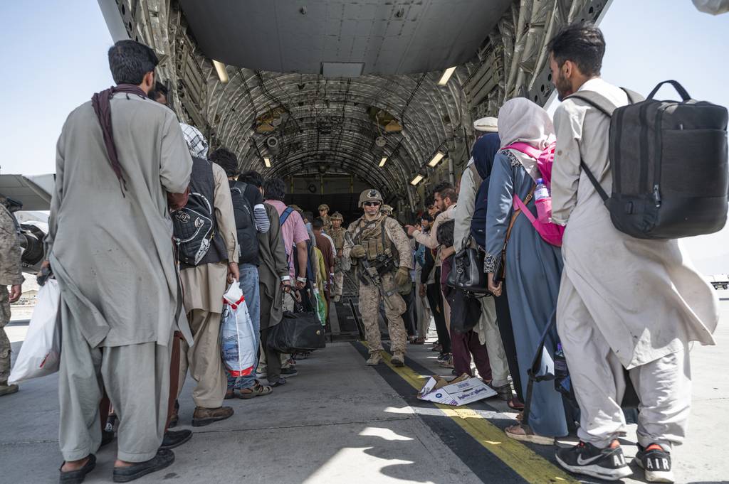 Η πρώτη πτήση εκκένωσης από την Καμπούλ μετά το κλείσιμο της αερογέφυρας