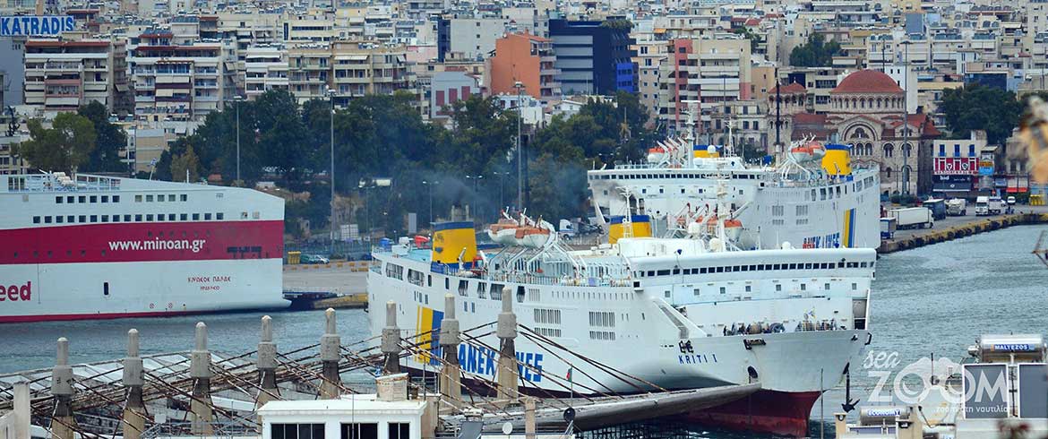 Επαναλειτουργεί το λιμάνι του Πειραιά